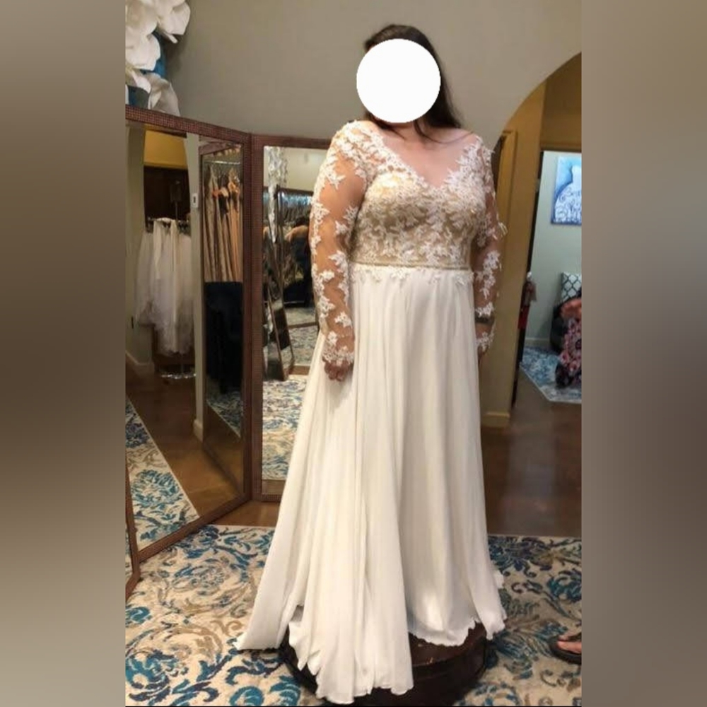 Gorgeous Sheer Lace Illusion Bodice Wedding Dress Plus Size 16-18 NWT